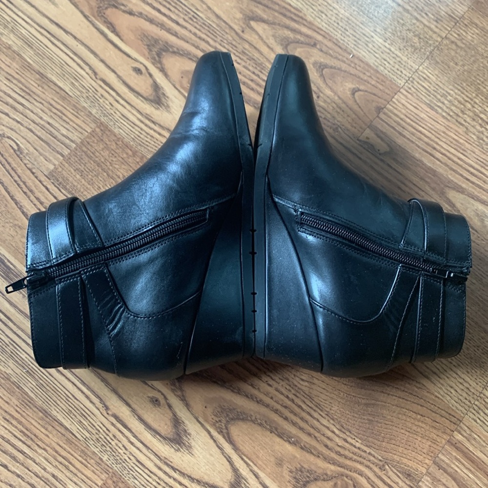 Giani Bernini Women Cherub Wedge Heel Ankle Booties Size US 7.5W Black - Picture 7 of 9